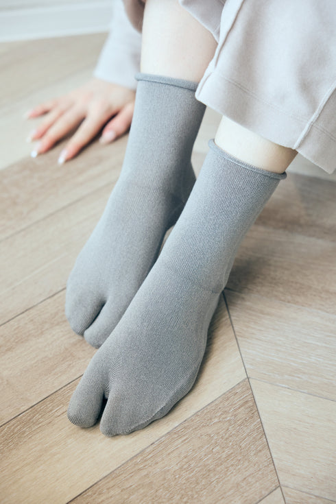 nemcaro ラメ入りシームレス足袋ソックス