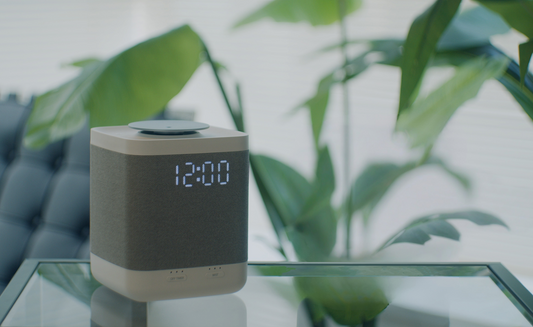 睡眠ウェルネスブランド「nemcaro（ネムカロ）」、第1弾展開アロマスピーカーが公式ECサイト「RELAX WORLD」にて3月29日限定販売開始　～五感を整え、スマホを手放す極上の眠り体験を～